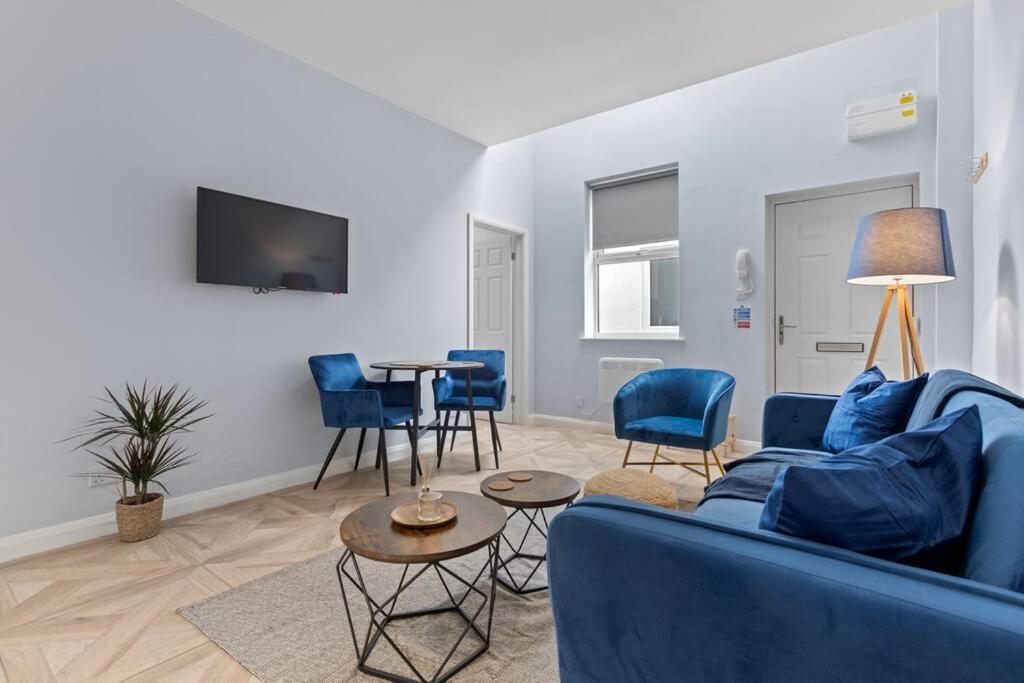 Modern Apartment Off-Road Parking-Twin Room Suite 4 Nottingham Exterior photo